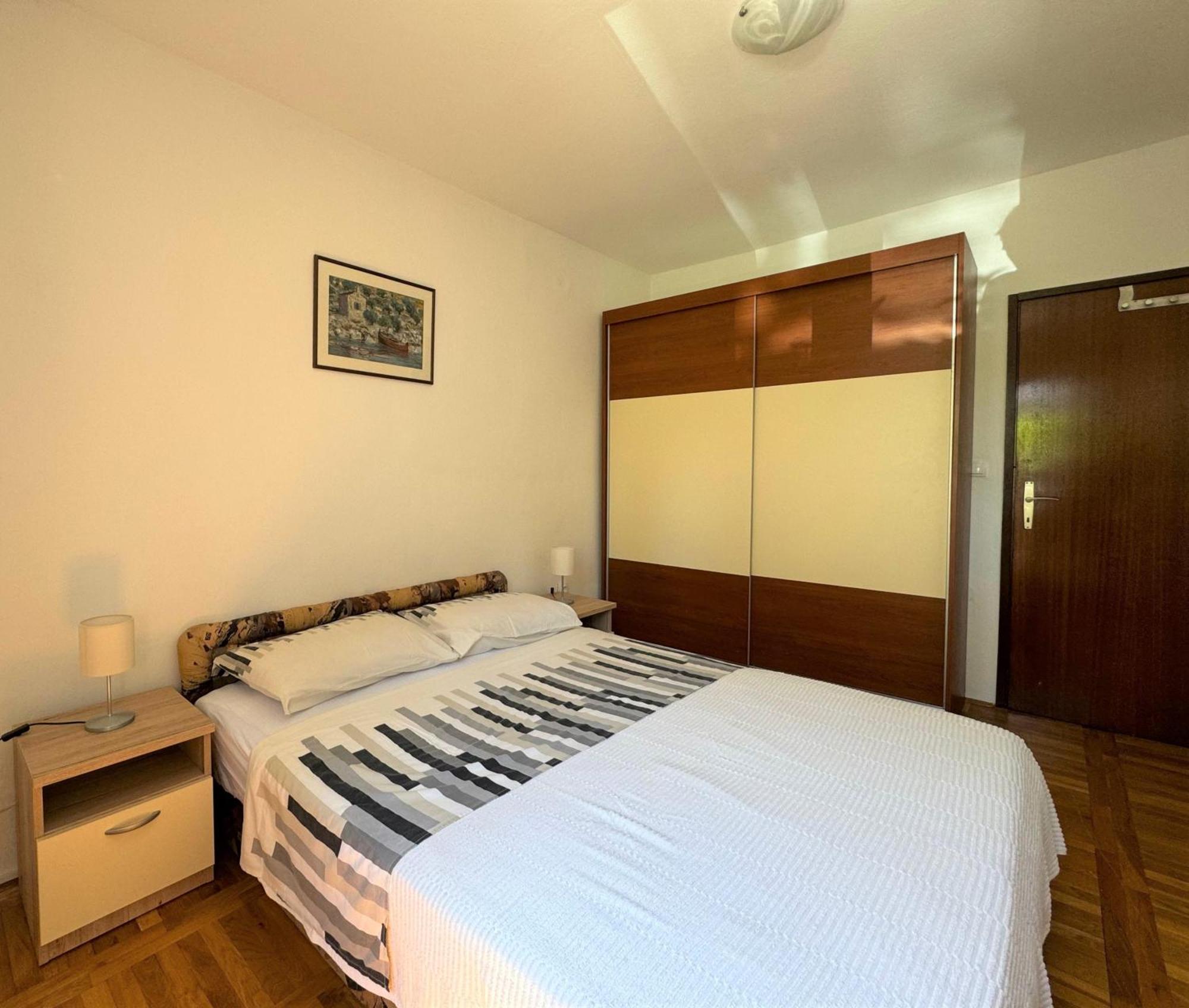 Apartman Natty Murter Luaran gambar